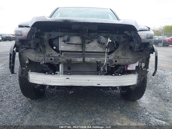 2026 TOYOTA TACOMA 4X4  8A