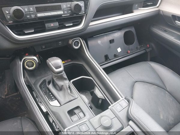 2024 TOYOTA GRAND HIGHLANDER HYBRID LIMITED — I19