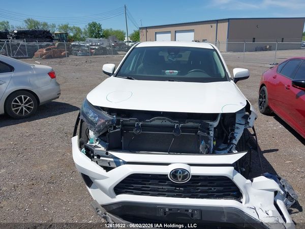 2022 TOYOTA RAV4 LE — I13