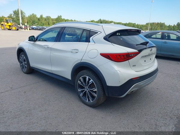 2018 INFINITI QX30 LUXE — I3