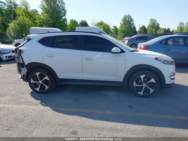 2016 HYUNDAI TUCSON