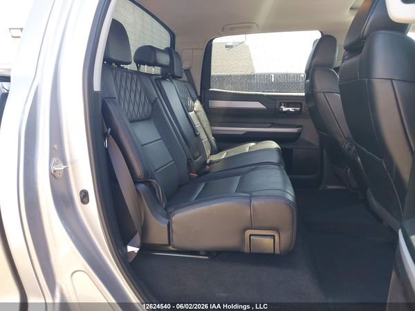 2021 TOYOTA TUNDRA PLATINUM — I8