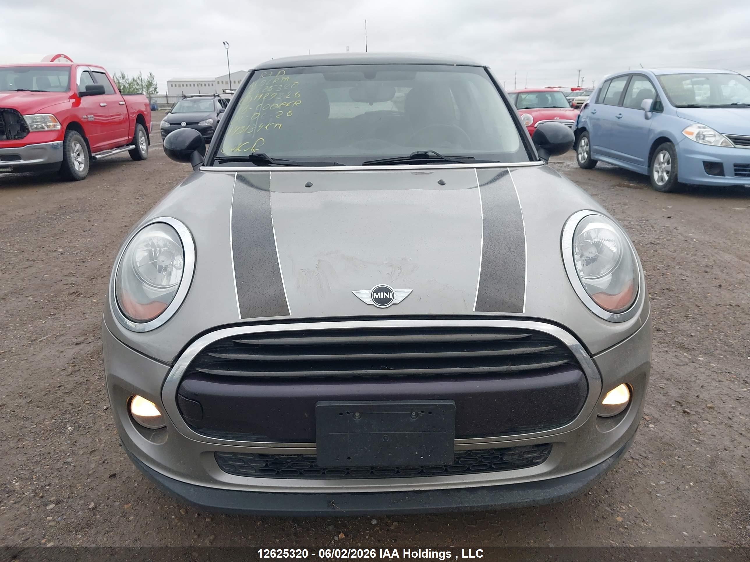 2018 MINI COOPER