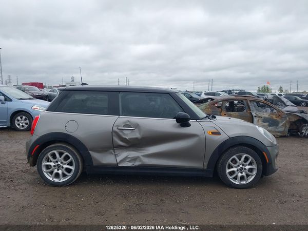 2018 MINI COOPER
