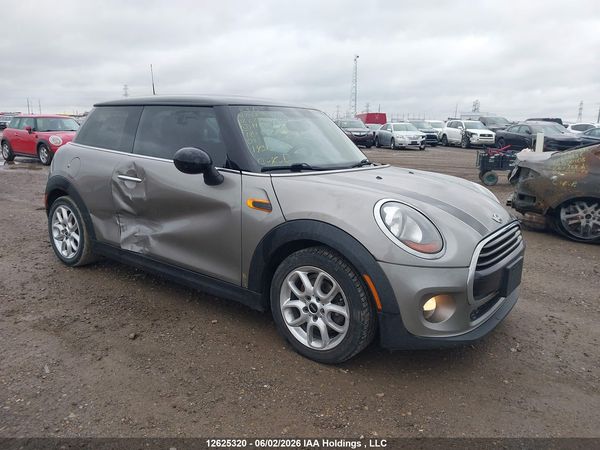 2018 MINI COOPER