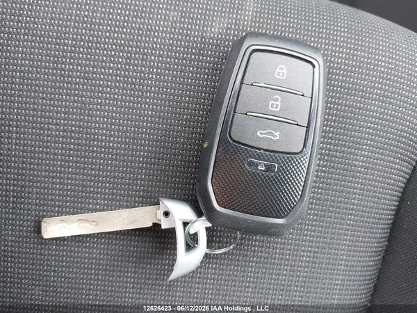 2022 HYUNDAI KONA SEL/SE