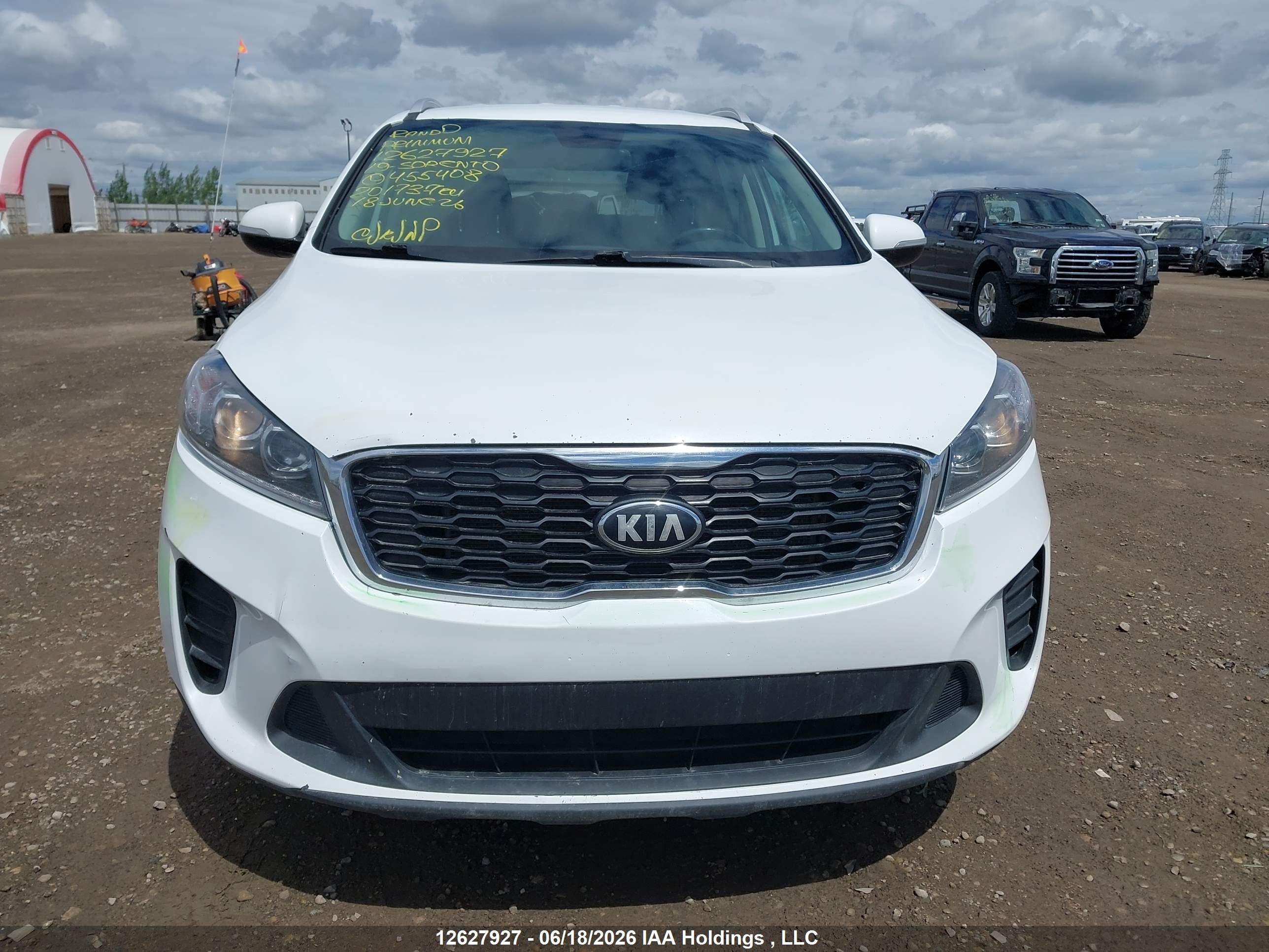2019 KIA SORENTO 2.4L LX