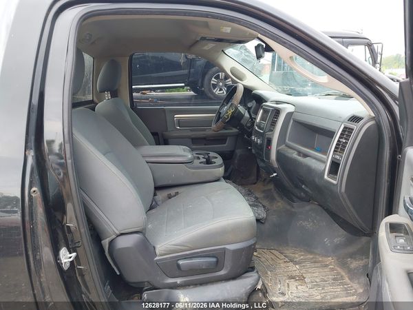 2016 RAM 1500 ST