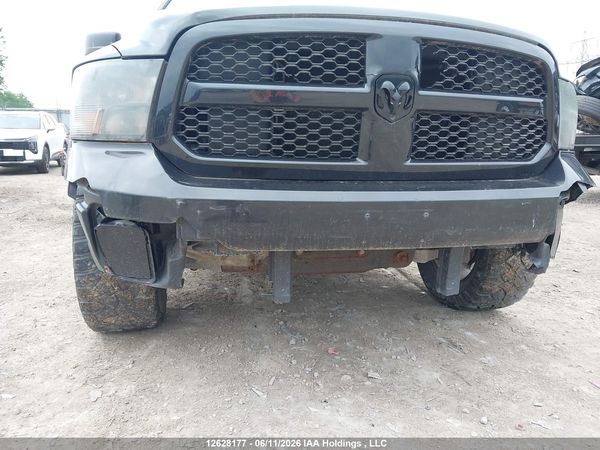 2016 RAM 1500 ST