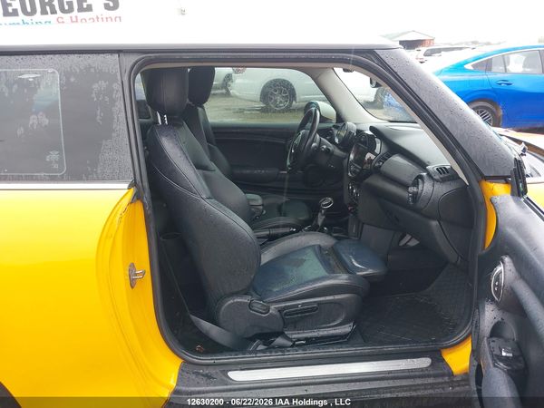 2015 MINI 3 DOOR COOPER