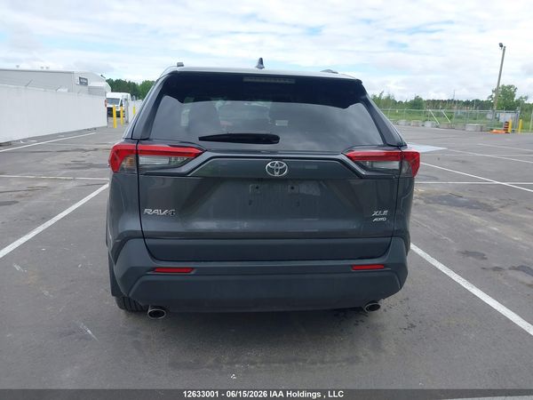 2025 TOYOTA RAV4 XLE
