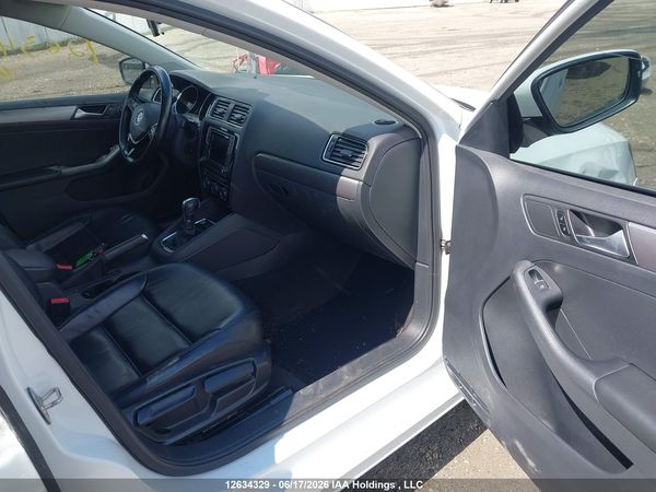 2017 VOLKSWAGEN JETTA 1.8 TSI HIGHLINE — I5