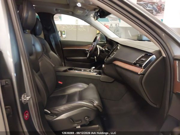 2017 VOLVO XC90 HYBRID Inscription