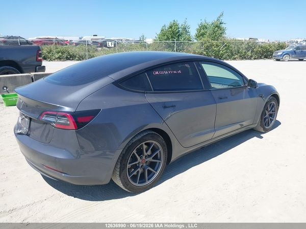 2021 TESLA MODEL 3 — I4