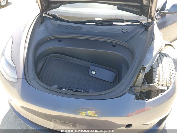 2021 TESLA MODEL 3 — I10