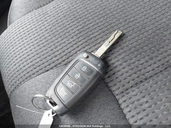 2019 HYUNDAI SANTA FE ESSENTIAL — I11