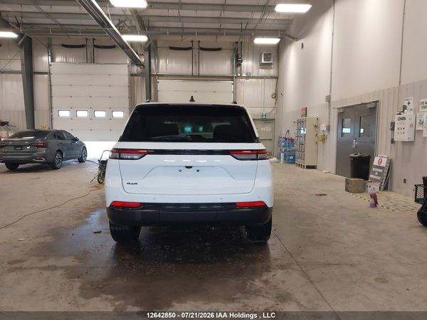 2023 JEEP GRAND CHEROKEE LAREDO/ALTITUDE