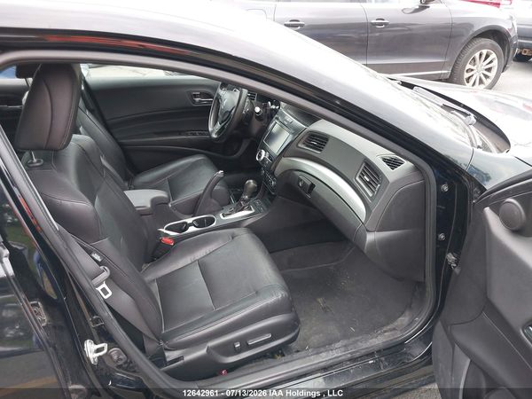 2017 ACURA ILX PREMIUM/TECHNOLOGY