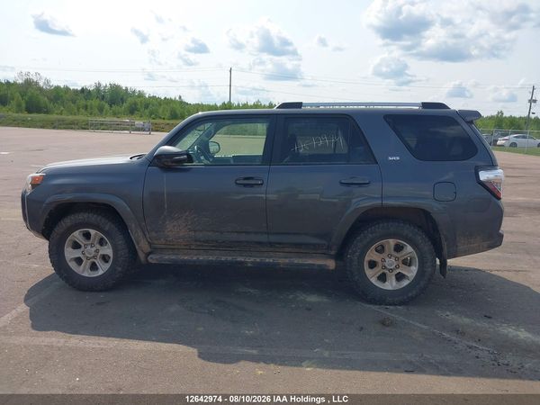 2022 TOYOTA 4RUNNER SR5 Prem
