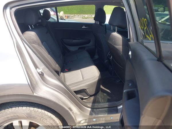 2017 KIA SPORTAGE LX