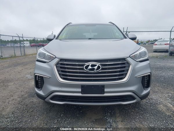 2018 HYUNDAI SANTA FE SE