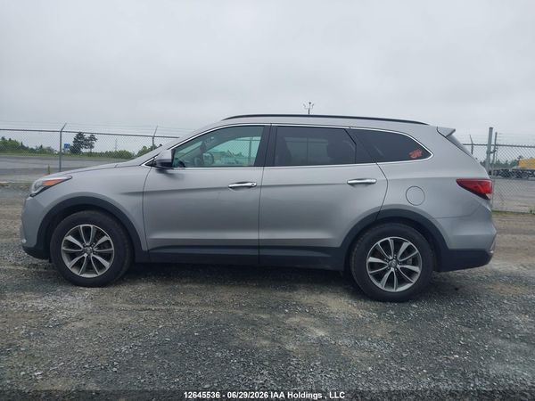 2018 HYUNDAI SANTA FE SE
