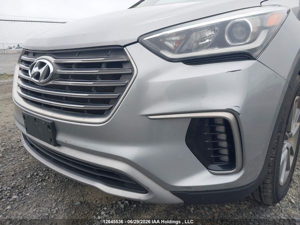 2018 HYUNDAI SANTA FE SE