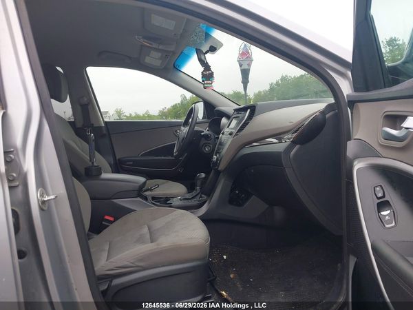2018 HYUNDAI SANTA FE SE