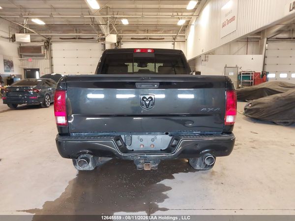 2018 RAM 1500 SLT