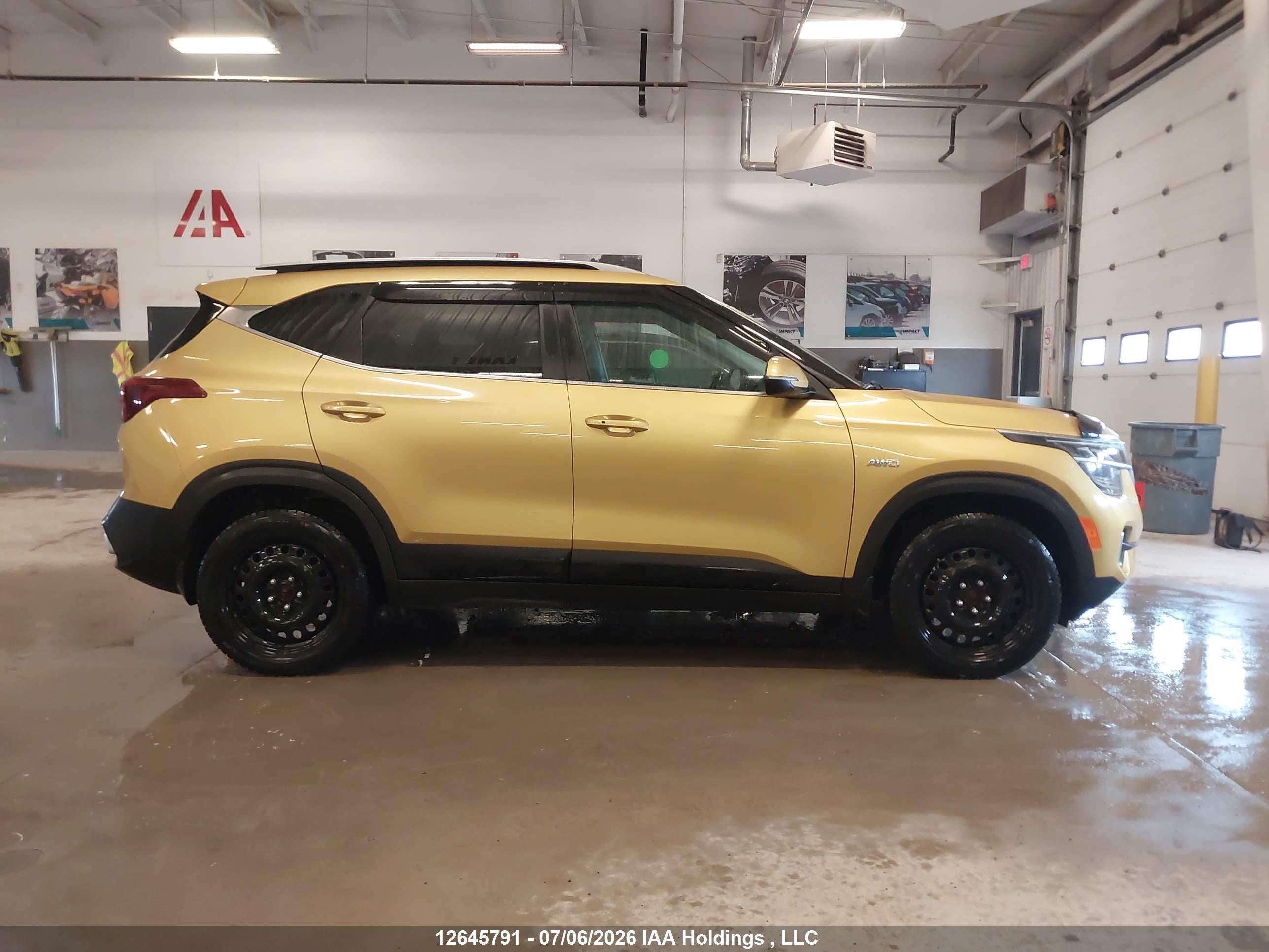 2021 KIA SELTOS EX