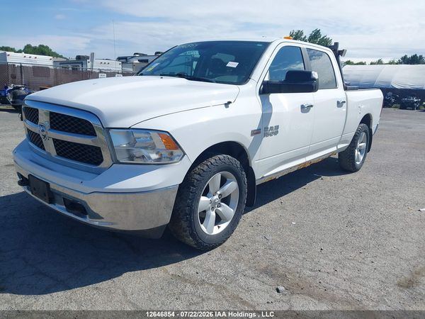 2017 RAM 1500 SLT