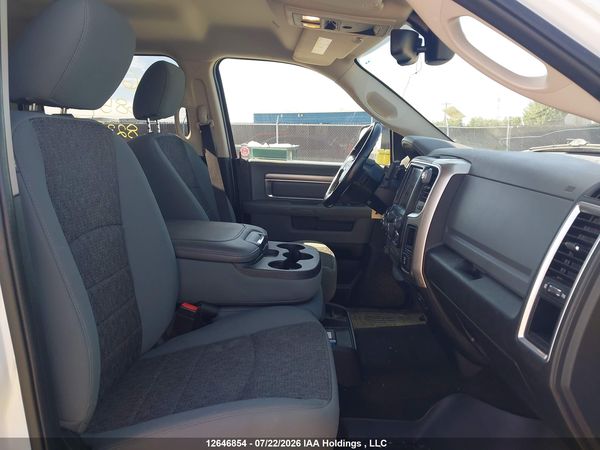 2017 RAM 1500 SLT