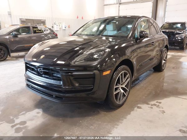 2022 PORSCHE MACAN