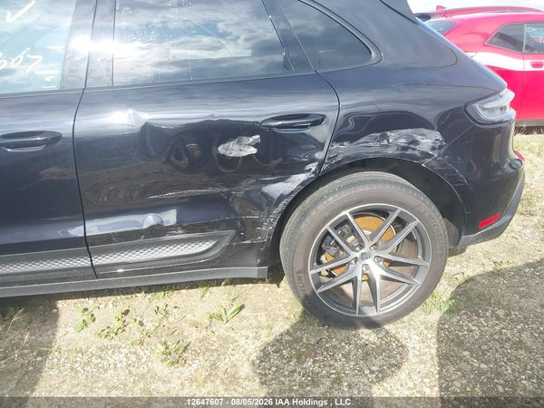 2022 PORSCHE MACAN