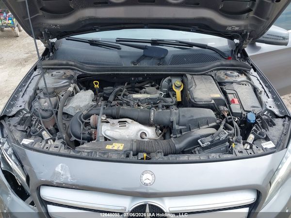 2016 MERCEDES-BENZ GLA 250 4MATIC