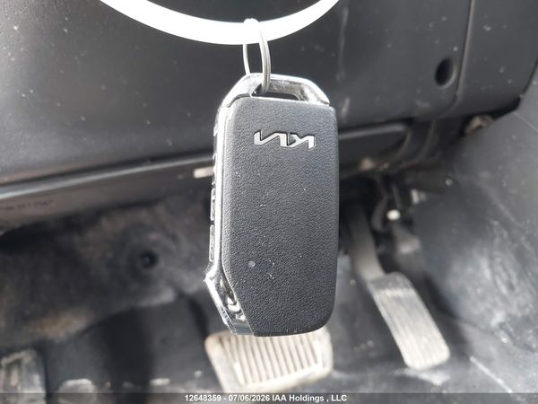 2024 KIA NIRO EX