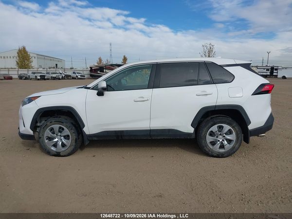 2022 TOYOTA RAV4 LE — I15