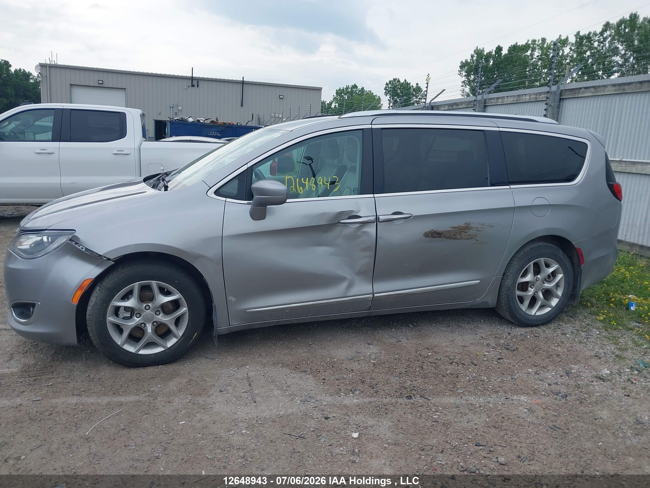 2017 CHRYSLER PACIFICA TOURING-L