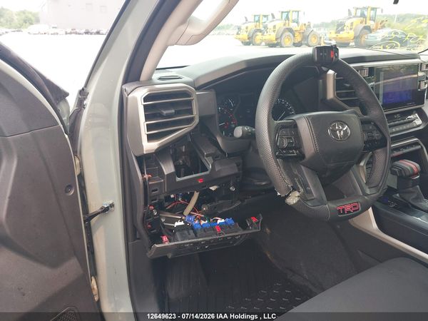 2024 TOYOTA TUNDRA