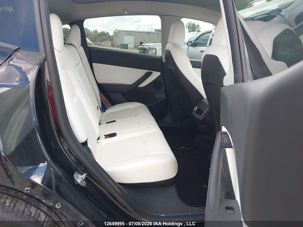 2022 TESLA MODEL Y