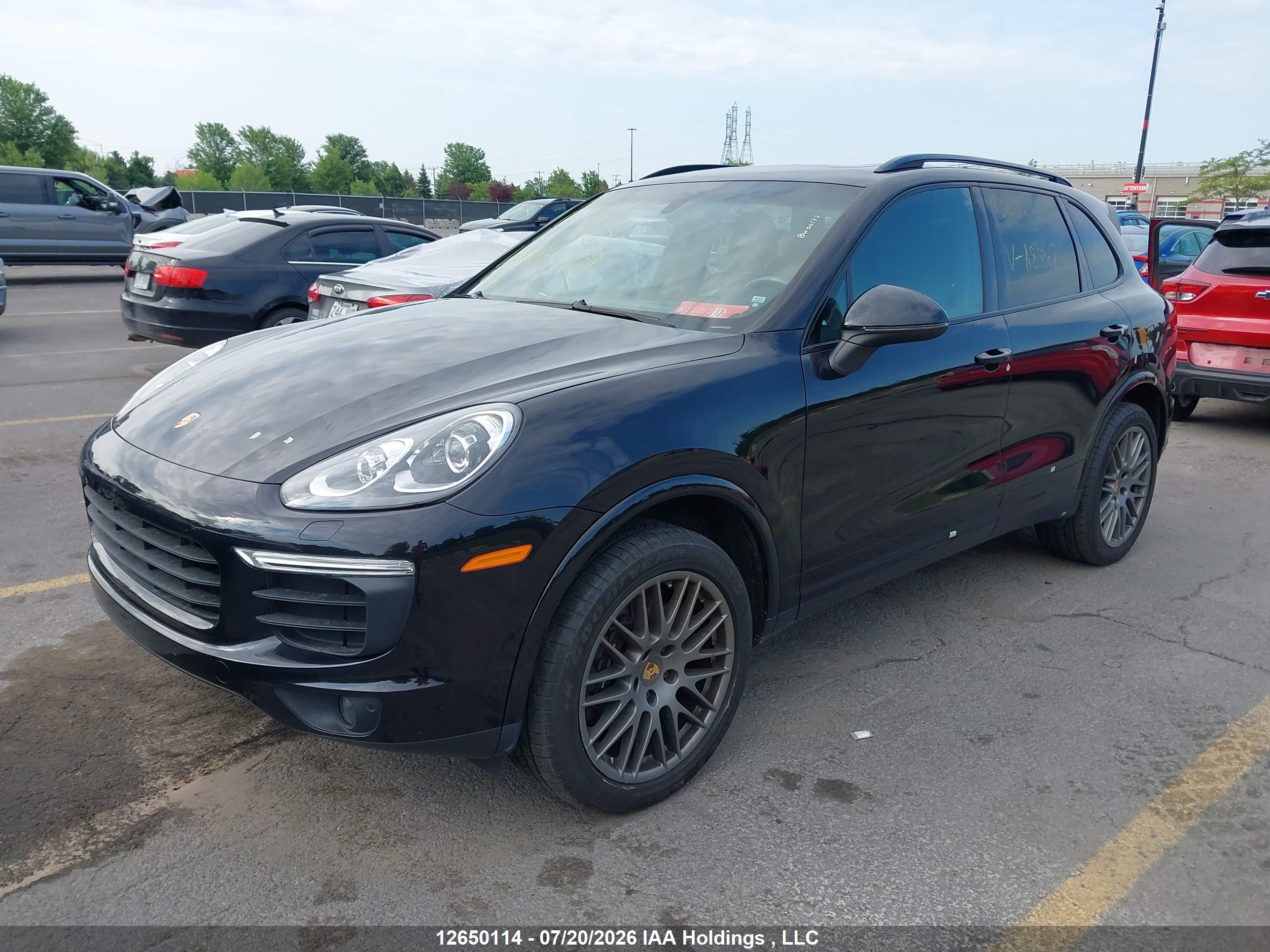 2017 PORSCHE CAYENNE PLATINUM EDITION — I2