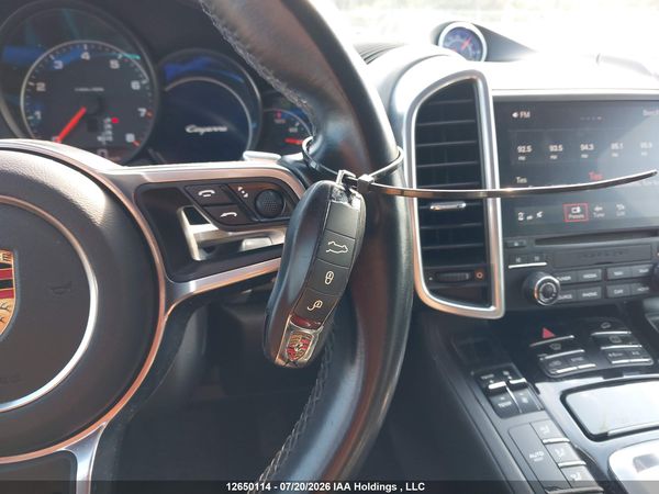 2017 PORSCHE CAYENNE PLATINUM EDITION — I11