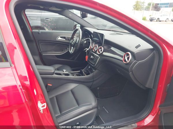 2015 MERCEDES-BENZ GLA 250 4MATIC