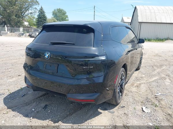 2025 BMW IX XDRIVE40 — I4