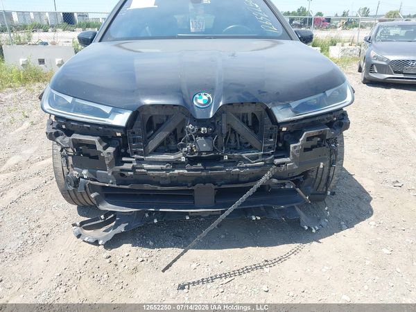 2025 BMW IX XDRIVE40 — I6