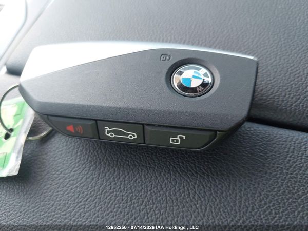 2025 BMW IX XDRIVE40 — I11