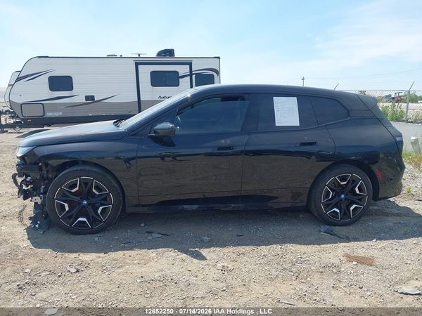 2025 BMW IX XDRIVE40 — I14