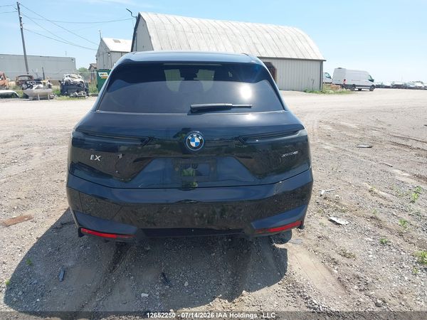 2025 BMW IX XDRIVE40 — I16