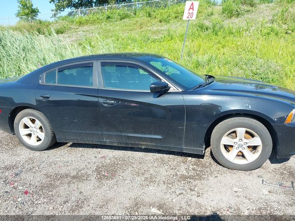 2014 DODGE CHARGER SE — I13