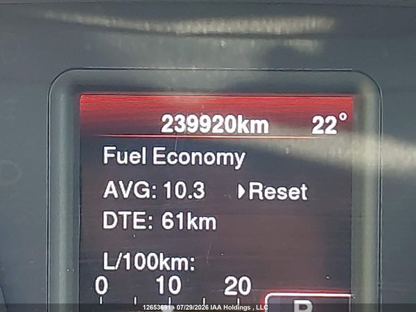 2014 DODGE CHARGER SE — I15
